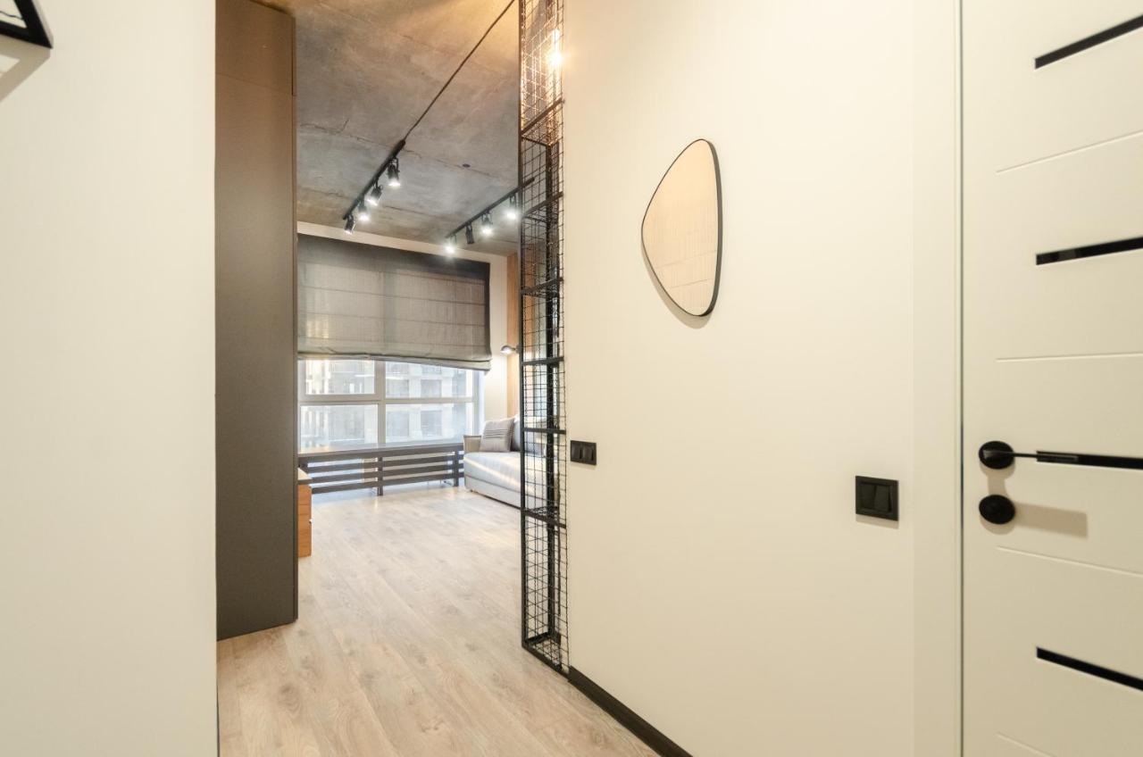 Petrovdom 12-131B Apartments In Rc "Yaroslaviv Grad"Bulvarno Kudriavska 17B เคียฟ ภายนอก รูปภาพ
