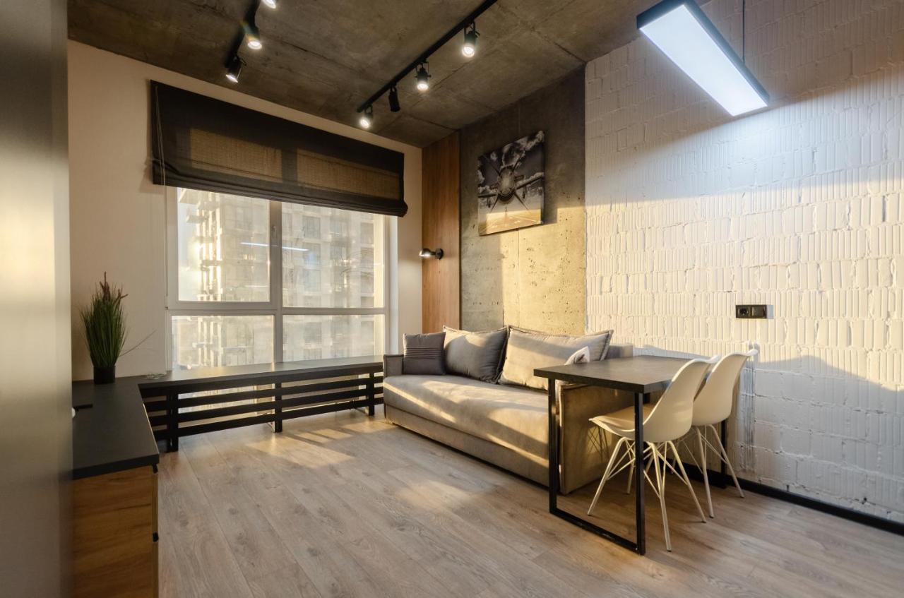 Petrovdom 12-131B Apartments In Rc "Yaroslaviv Grad"Bulvarno Kudriavska 17B เคียฟ ภายนอก รูปภาพ