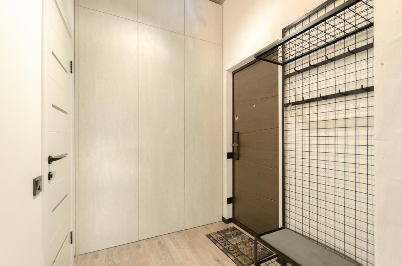 Petrovdom 12-131B Apartments In Rc "Yaroslaviv Grad"Bulvarno Kudriavska 17B เคียฟ ภายนอก รูปภาพ