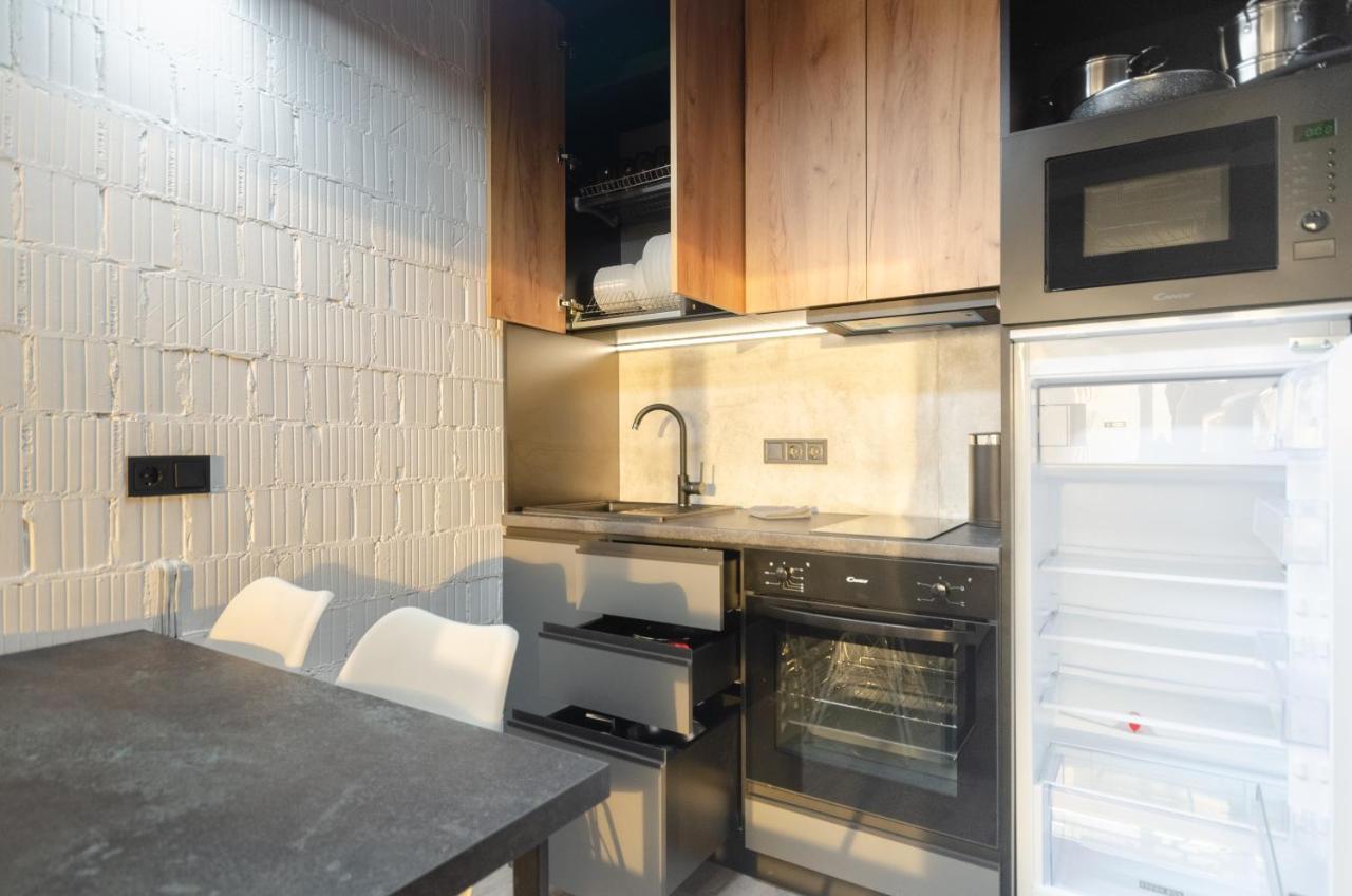 Petrovdom 12-131B Apartments In Rc "Yaroslaviv Grad"Bulvarno Kudriavska 17B เคียฟ ภายนอก รูปภาพ